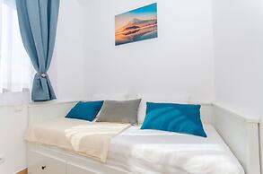 Apartments Villa LA