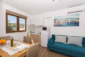 Apartments Villa LA