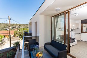 Apartments Villa LA