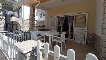 Apartments Tiho