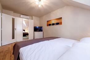 Apartments Menuet