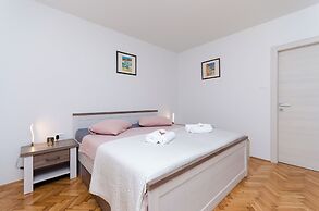 Apartments Cetina