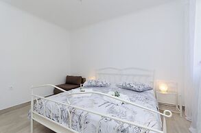 Apartments Cetina
