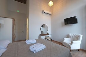 Agora Residence