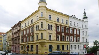 METRO Apartment