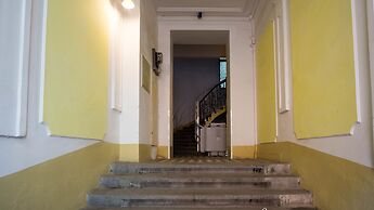 METRO Apartment