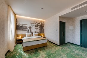 Sole Palace