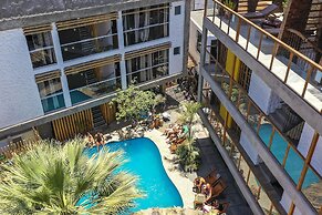 Bananas Adventure Hostel