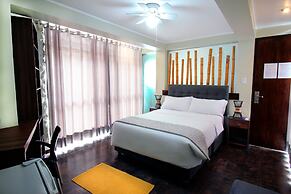 Bananas Adventure Hostel