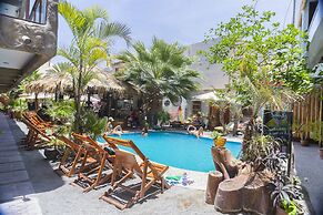Bananas Adventure Hostel