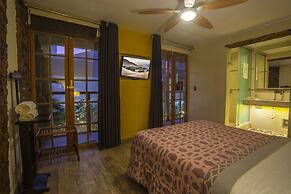 Bananas Adventure Hostel