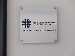 Hotel Estancia Real
