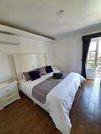 Hotel Estancia Real