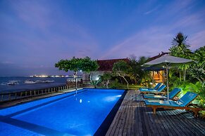 D'Muncuk Huts Lembongan