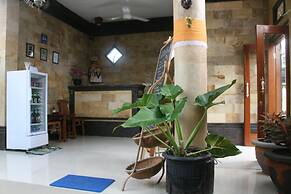 Ojeks Homestay