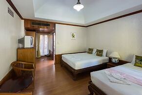 Long Beach Lodge