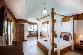 Long Beach Lodge
