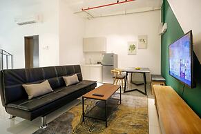 3 Tower by Plush