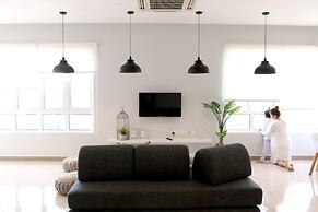 The Octagon Ipoh by Plush