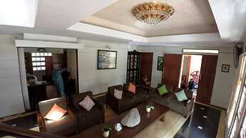 Rumah Tawa Hotel