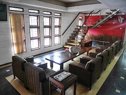 Rumah Tawa Hotel