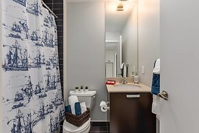 Luxurious 2-bedroom Condo