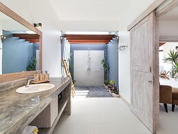 Hiburan Villas by Villa Finder