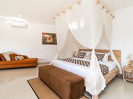 Villa Hiburan 1 by Villa Finder
