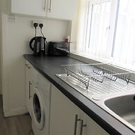 Spacious Flat Fenham