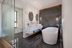 Elea Silver Villa