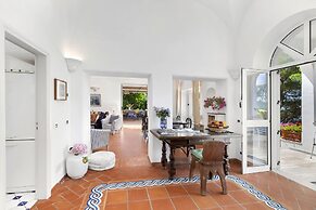 Villa Polifemo