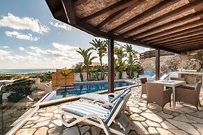 Villa Thea