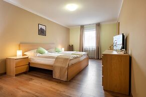 City Hotel