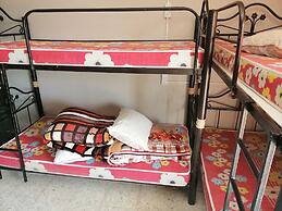 BunkSurfing Hostel
