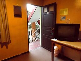 El Manzano Hostel