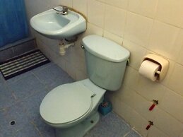 El Manzano Hostel
