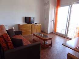 Liliane Apart