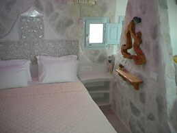 Starlight Luxury Seaside Villa & Suites