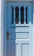 Starlight Luxury Seaside Villa & Suites