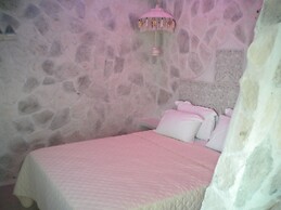 Starlight Luxury Seaside Villa & Suites
