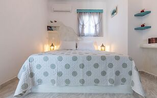 Starlight Luxury Seaside Villa & Suites