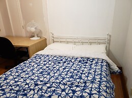 Apartment near Metro Monk Station