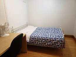 Apartment near Metro Monk Station