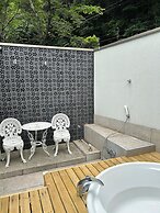 Hotel Takao Asile