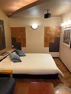 Hotel Takao Asile