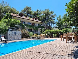 Faralia Hotel