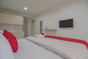 RedDoorz Apartment @ Sentul Tower