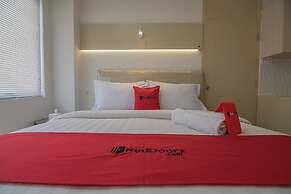 RedDoorz Apartment @ Sentul Tower