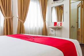 RedDoorz Plus @ Surapati 2