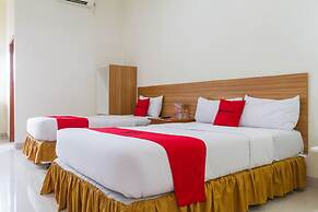 RedDoorz Plus @ Surapati 2